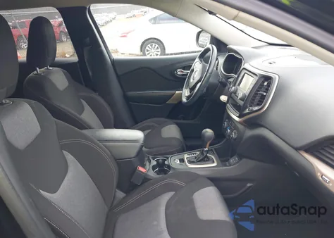 2018 Jeep Cherokee Latitude Fwd z USA, uszkodzony, nr VIN 1C4PJLCBXJD595427